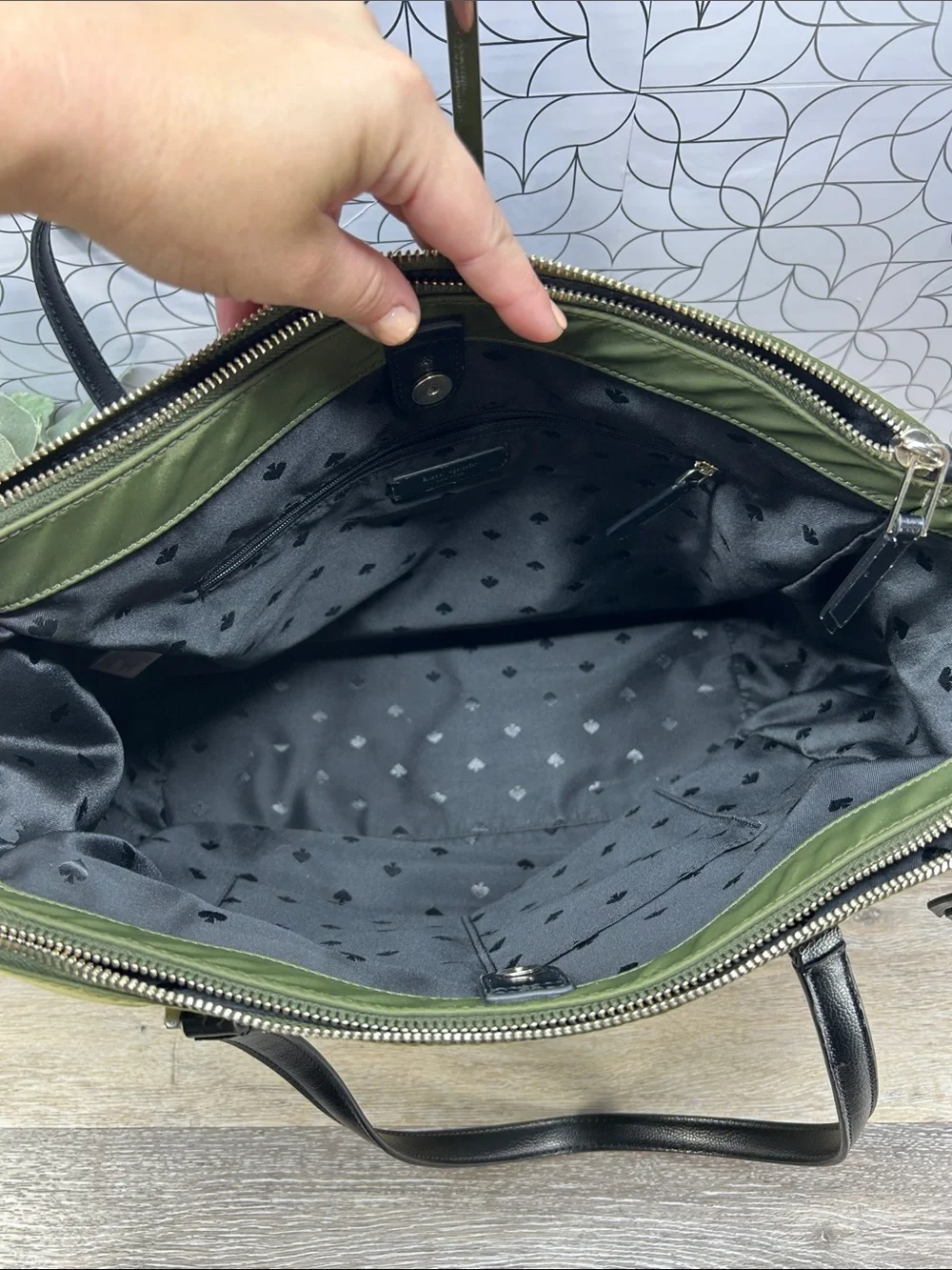 1423 kate spade Black Tote with Olive Trim 051423